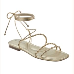 NIB Marc Fisher Women's Lakita Strappy Casual Flat Sandals, Size 7.5, Color Gold